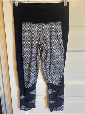Athleta Black and Gray Diamond-Print Capri Leggings with Crisscross Calf Panels